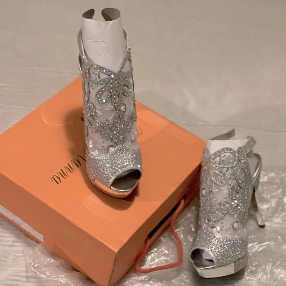 Sparkle heels